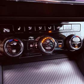 Foto inzerátu Škoda Superb 2.0 TDi 147 kW DSG 4x4 Sport.