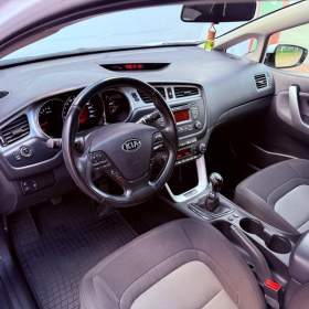 Foto inzerátu Kia Ceed 1.6 GDi Comfort, ČR