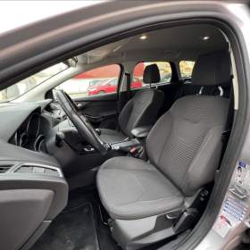 Foto inzerátu Ford Focus 1.5 TDCi Titanium, ČR, 1. Maj