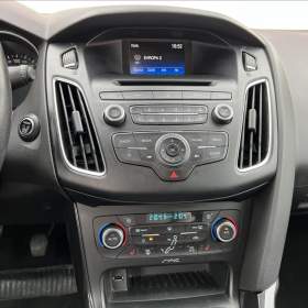 Foto inzerátu Ford Focus 1.5 TDCi Titanium, ČR, 1. Maj