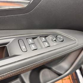 Foto inzerátu Peugeot 3008 1.5 BlueHDi Allure Aut., ČR