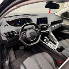 Foto inzerátu Peugeot 3008 1.5 BlueHDi Allure Aut., ČR