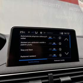 Foto inzerátu Peugeot 3008 1.5 BlueHDi Allure Aut., ČR