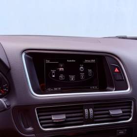 Foto inzerátu Audi Q5 2.0 TDi Quattro S-line Aut.
