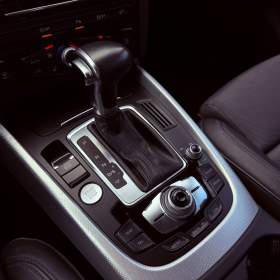Foto inzerátu Audi Q5 2.0 TDi Quattro S-line Aut.