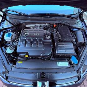 Foto inzerátu Volkswagen Golf 2.0 TDi Highline, ACC, Pano