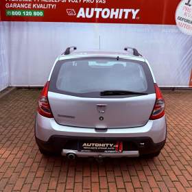 Foto inzerátu Dacia Sandero 1.6 Stepway, ČR, 97 tkm, Tažné
