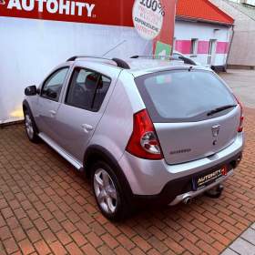 Foto inzerátu Dacia Sandero 1.6 Stepway, ČR, 97 tkm, Tažné