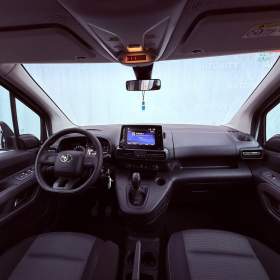 Foto inzerátu Toyota ProAce City 1.5D L1 Shuttle, ČR, 1.Maj