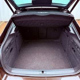 Foto inzerátu Škoda Superb 2.0 TDi Style, ČR, 1.Maj