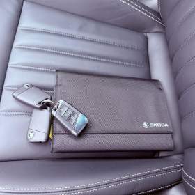 Foto inzerátu Škoda Superb 2.0 TDi Style, ČR, 1.Maj