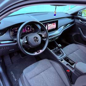 Foto inzerátu Škoda Octavia 1.5 TSi Style, ČR, 1.Maj