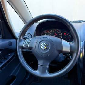 Foto inzerátu Suzuki SX4 1.6, ČR, 1.Maj, 70 tkm