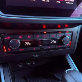 Foto inzerátu Seat Arona 1.0 TSi DSG Style, 67 tkm