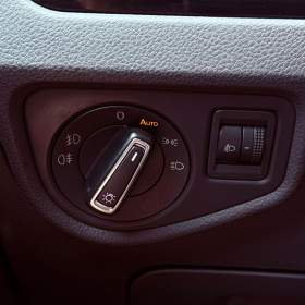 Foto inzerátu Volkswagen Touran 2.0 TDi Highline, ČR, 7 míst
