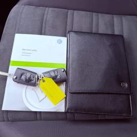 Foto inzerátu Volkswagen Touran 2.0 TDi Highline, ČR, 7 míst