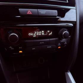 Foto inzerátu Suzuki Vitara 1.6 Comfort Aut., Serviska