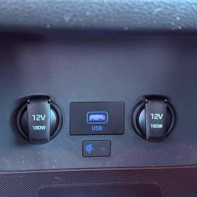 Foto inzerátu Hyundai i30 1.5 T-GDi Smart, ČR, 1.Maj