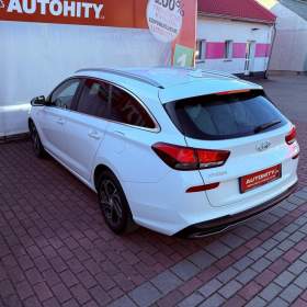 Foto inzerátu Hyundai i30 1.5 T-GDi Smart, ČR, 1.Maj