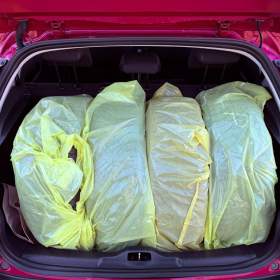 Foto inzerátu Citroën C4 1.2 PureTech Feel, ČR, 1.Maj