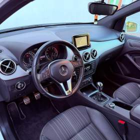Foto inzerátu Mercedes-Benz 180 Avantgarde 90 kW