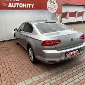 Foto inzerátu Volkswagen Passat 2.0 TDi Highline DSG, ČR, 1.Ma