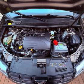 Foto inzerátu Dacia Logan 1.2 16V Arctica, ČR, Klimatiza