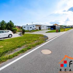Foto inzerátu Prodej stavebního, zasíťovaného pozemku o výměře 1403 m² v lukrativní části města, Havířov - Bludo