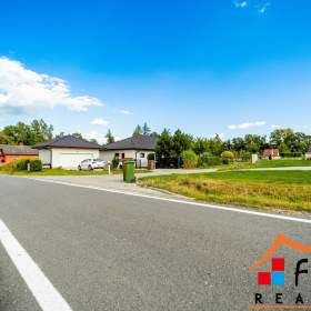 Foto inzerátu Prodej stavebního, zasíťovaného pozemku o výměře 1403 m² v lukrativní části města, Havířov - Bludo