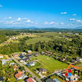 Foto inzerátu Prodej stavebního, zasíťovaného pozemku o výměře 1403 m² v lukrativní části města, Havířov - Bludo