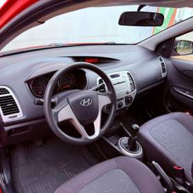 Foto inzerátu Hyundai i20 1.2, ČR, 120 tkm