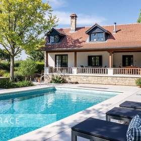 Foto inzerátu Prodej stavebního pozemku 2518 m² Velké Popovice - Brtnice, Praha - východ