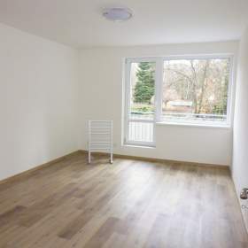 Foto inzerátu Prodej bytu 2+kk, 44,1 m2/B/P, 2. NP, v nově zrekonstruovaném bytovém domě, Slapy, Praha-západ
