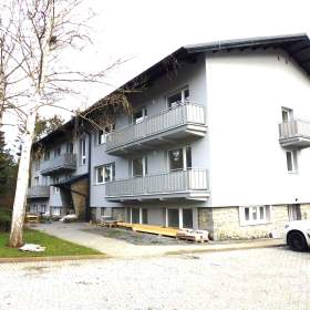 Foto inzerátu Prodej bytu 1+kk, 27,2 m/P, 3. NP, v nově zrekonstruovaném bytovém domě, Slapy, Praha-západ