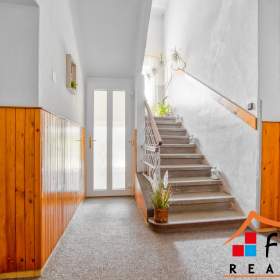 Foto inzerátu Prodej vily (241 m²) s výjimečným pozemkem (3528 m²), Čeladná II