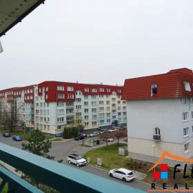 Pronájem prostorného bytu 1+kk s lodžií, 34 m2, Ostrava -  Bělský Les, ul. Horní / 19459959