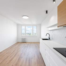 Prodej bytu 4+KK/B/OV, cca 77m2 ul. Švehlová, Praha 10 Záběhlice / 19471154