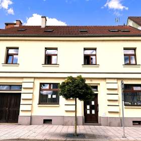 Pronájem prostoru 18 m² v centru města Blatná Strakonice / 19513832