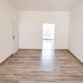 Foto inzerátu Prodej bytu 2+kk/L, 42 m², OV, Kladno - Kročehlavy