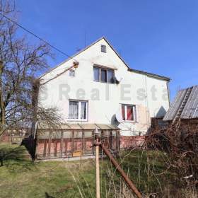 Foto inzerátu Prodej, RD 6+2, 220 m2, hosp. budova, garáž, pozemek 1 193 m2, Dolní Lutyně, okr. Karviná