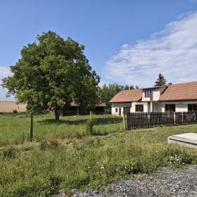 Prodej RD 6+kk/G 110 m² se stodolou 120 m², pozemek 2893 m², Svídnice, okr. Nymburk / 19531619