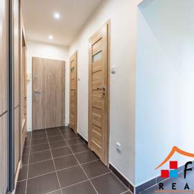 Foto inzerátu Pronájem zařízeného bytu 2+1 s lodžií, 53 m², Ostrava - Poruba