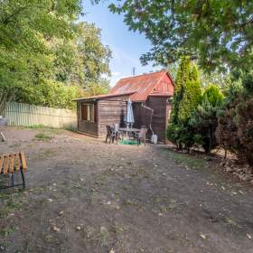 Foto inzerátu Prodej chaty 2+1, 23 m2, pozemek 318 m2, Praskolesy, okr. Beroun