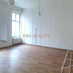 Fotka k inzerátu Dlouhodobý pronájem kanceláře, Kylešovický kopec, ul. Rooseveltova, 36.25 m2 / 19629941