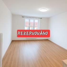 Pronájem bytu 1+kk, 30m2, OV, ul. Holandská, Praha 10 -  Vršovice. REZERVOVÁNO / 19627685