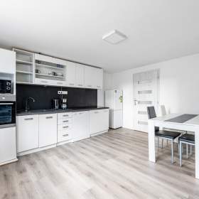 Foto inzerátu Prodej rodinného domu 4+2/G, 167m2, pozemek 502m2, ul. Danielova, Praha 9 - Čakovice