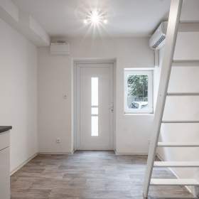 Prodej bytu 1+kk, 12 m2 + 4,5 m2 patro na spaní, OV, Praha 3 -  Žižkov / 19627822