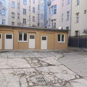 Foto inzerátu Prodej parkovacího stání 13 m2 a sklepní kóje 1 m2, Praha 3 - Žižkov, ul. Husitská