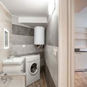 Foto inzerátu Prodej jednotky 1+kk, 16,3 m2 + 4,5 m2 patro na spaní, OV, Praha 3 - Žižkov