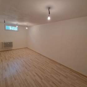 Fotka k inzerátu Pronájem kancelářského prostoru 16,4m2, Praha 5 -  Stodůlky, ul. Přecechtělova / 19028651